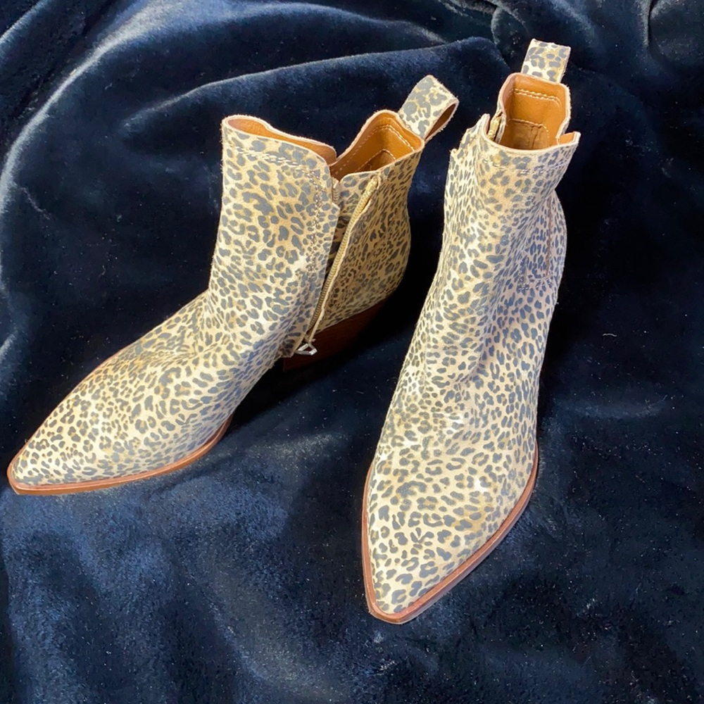 Size 6 Leopard booties